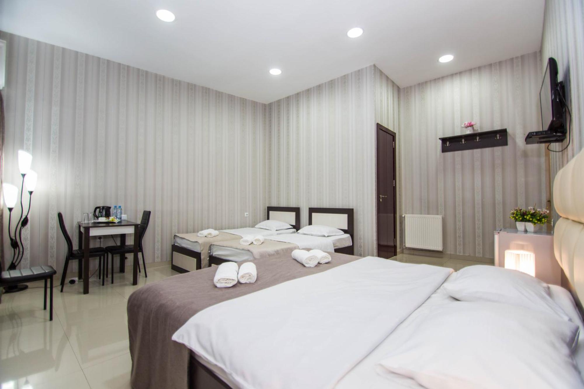 Hotel Brick House Тбилиси Екстериор снимка
